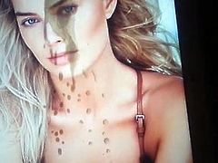 Margot Robbie CumTribute