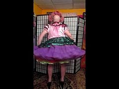 Sissy Fag dances