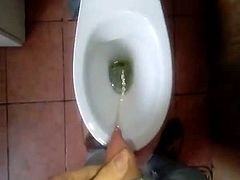 Pissing with a penis with a phimosis