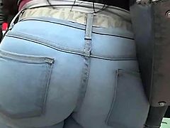 http://img2.xxxcdn.net/0x/7b/cj_jeans_ass.jpg