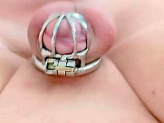 Sissygasm - cuming in chastity