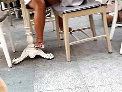 hot milf tanned sexy legs feets upskirt cafe