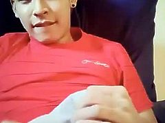 cute shy thai twink wanks on webcam (2'07'')