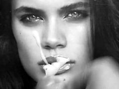 Sara Sampaio Topmodel JerkOff Cumshots #1