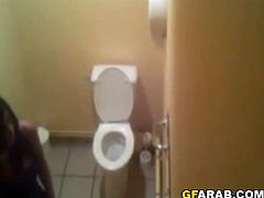 Hidden Cam In An Arab Toilet Before Starting Beauty Pageant