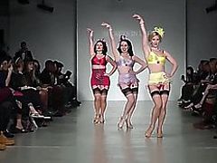 Desfile underware vintage deliciiosas