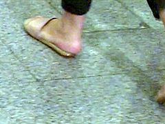 Mature Sexy Feet Soles & Toes In Flat Sandals