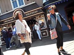 BootyCruise: Bubble Butt Tourist Cam