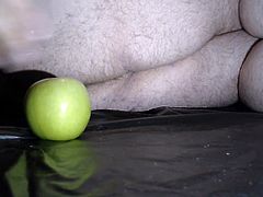 A request for apples