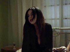 Horny Vampiress