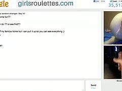 Teen Sticking her Brush in Pussy on Omegle