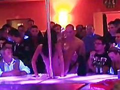 Porn on stage stripper babe gets fucked by profesional