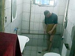 Vou Tomar um Banho Gostoso sem Cueca 001