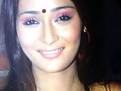 Sara Khan sexy facial