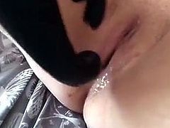 Wife plays and squirts