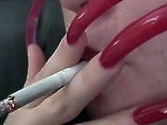 Smoking long nails