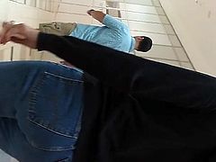 Pawg walkin in jeans at the mall nice hd shot