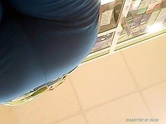 Big Mature ass! Hidden cam!