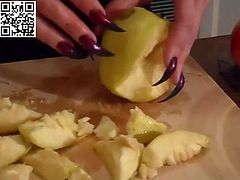 Shredding fruit with long sharp nails