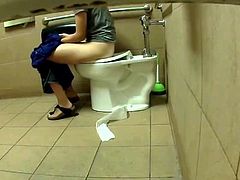 Sexy Toilet Girl 21