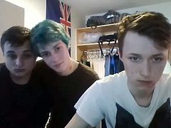 3 friends on cam