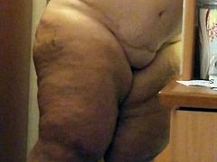 Amateur BBW huge ass plumper mature thick thighs unaware