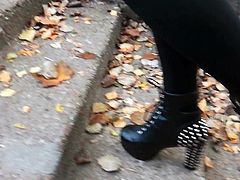 Lady L walking stud sexy boots(up).