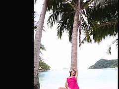 Lover bangs his russian model girlfriend on beach rocks