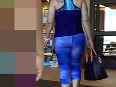 Sexy Latina MILF Ass in Spandex