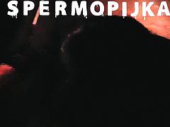 Spermopijka92 sucking cock and swallowing cum in public