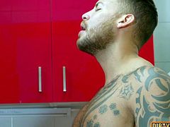 Big dick muscle gay anal sex and cumshot