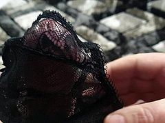 BLACK LACE PANTY WANK