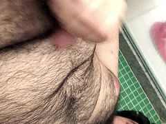 Chub bear jerking off and cuming on his face