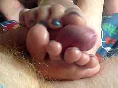Fucking Granny's Blue Toes and Cumshot