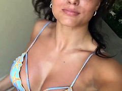 Jade Chynoweth showing off her perfect body in blue bikini