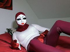 Miederlady show leggins legs und Cock