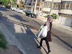 Iranian Women Running 1