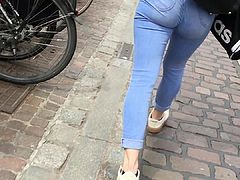 Incredible round pawg ass teen in tight jeans(repost)