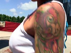 Hot Tattooed Milf Gets Her Face Double Sprayed Of Cum With Two Types Of Meat