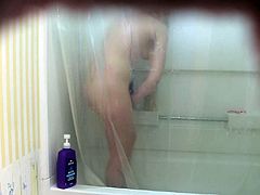 SPYING ON 18YO SISTER IN THE SHOWER