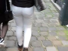 cute ass of a teen in the street