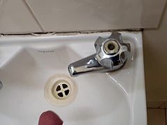 Thick cut cock piss in sink