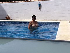 Mature wife skinny dipping before being fucked