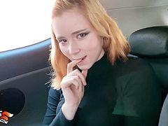 Babe Blowjob Cock and Cum in Mouth in the Car Instead of Pay