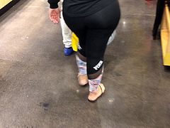 Thick teen ass in spandex