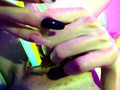 Close up MILF masturbation