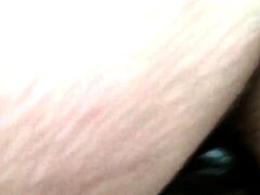 German cougar Molly uses butt pump system and dildo