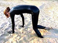 Amateur super hot brunette masturbating 3 mp4